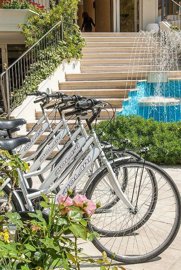Hotel La Rosa Cattolica 3*,