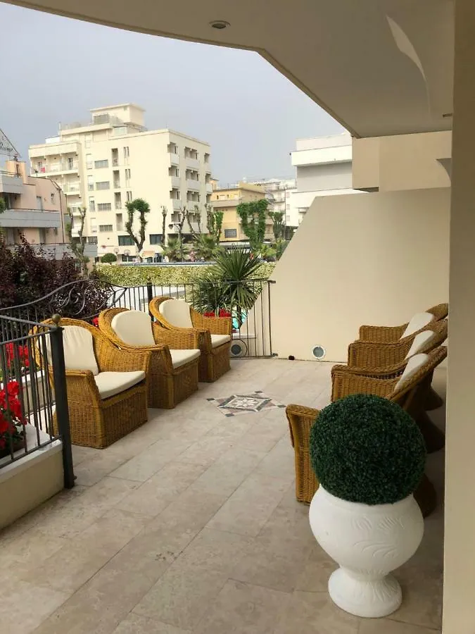Hotel La Rosa Cattolica 3*,